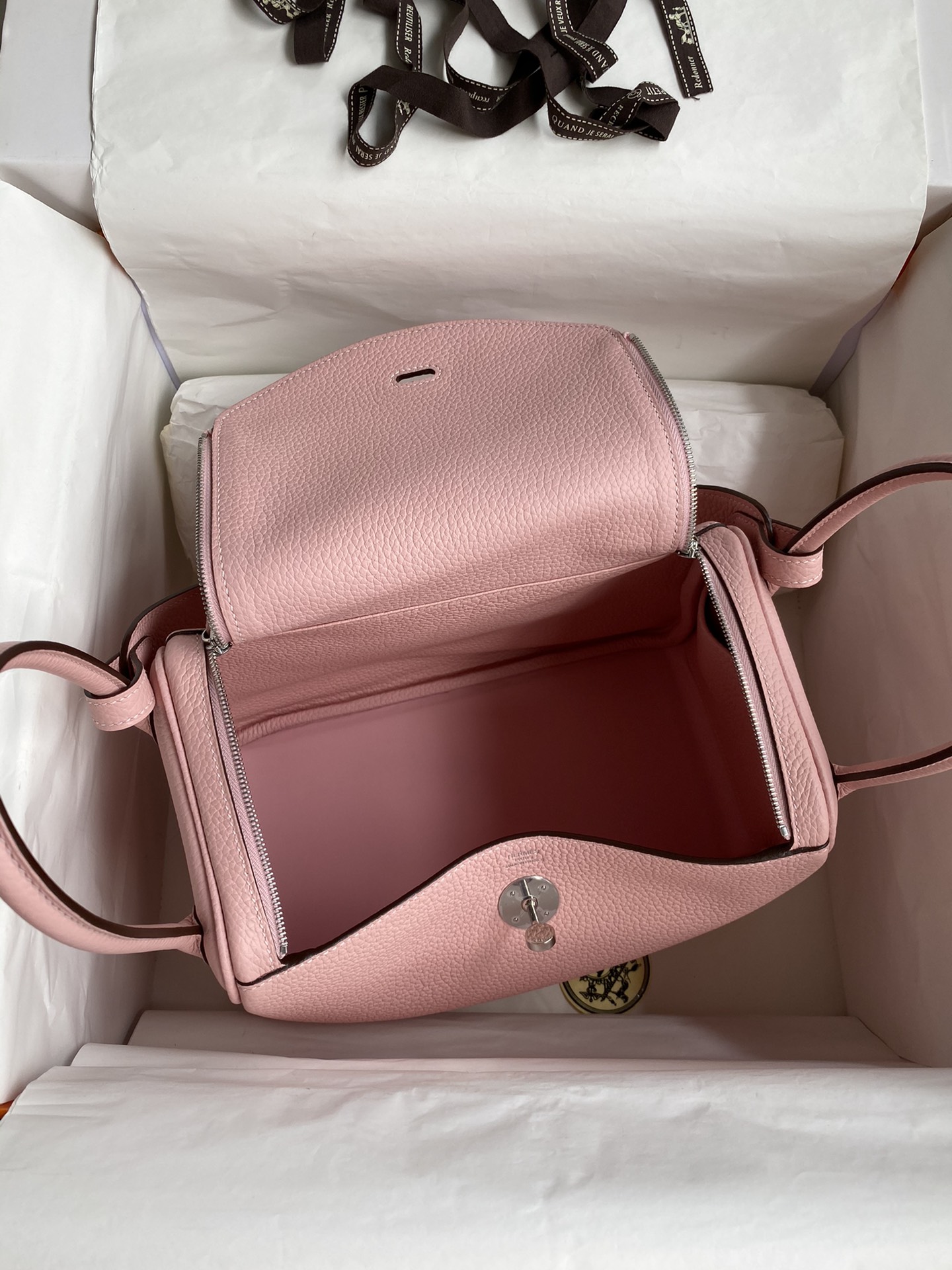 Hermes Lindy 30cm Handbag Shoulder Bag In Pink Clemence Leather